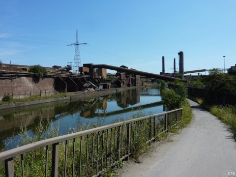 Voie verte le long de la Sambre à Charleroi