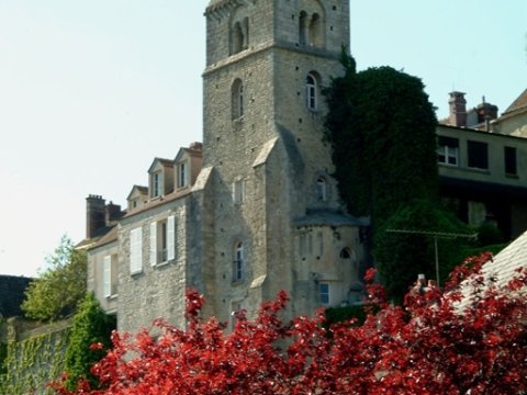 Tour Saint-Thugal de Château-Landon