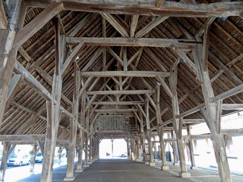 La halle de Lorris