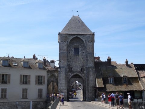 Porte de Bourgogne à Moret-sur-Loing