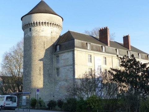 Donjon à Tours